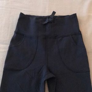 Lululemon Navy drawstring pant